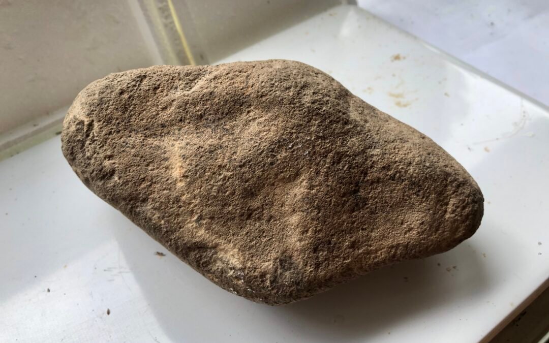 HAND HAMMER STONE